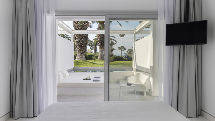 One Bedroom Suite Sea View